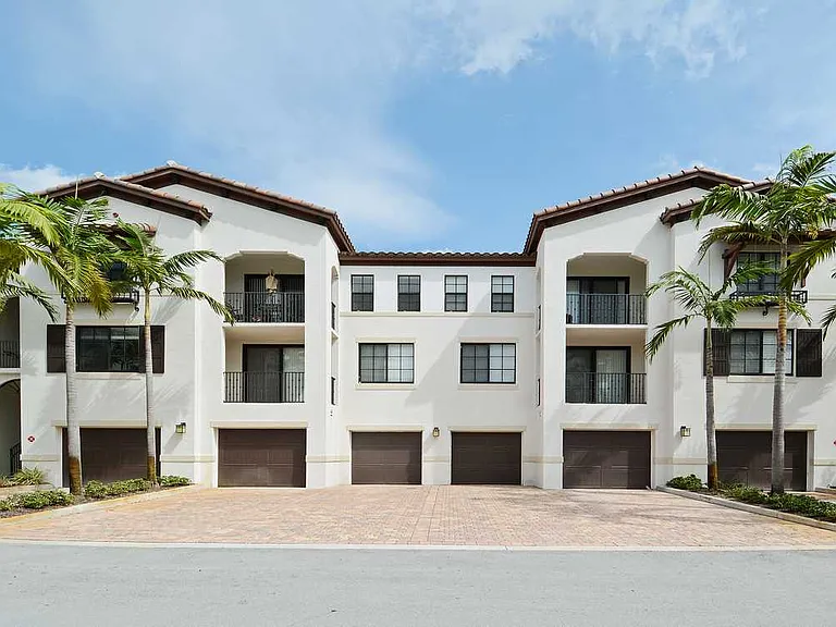 AMLI Toscana Place — Photo 12
