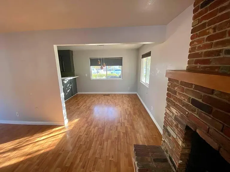 801 Runyan Dr — Photo 4