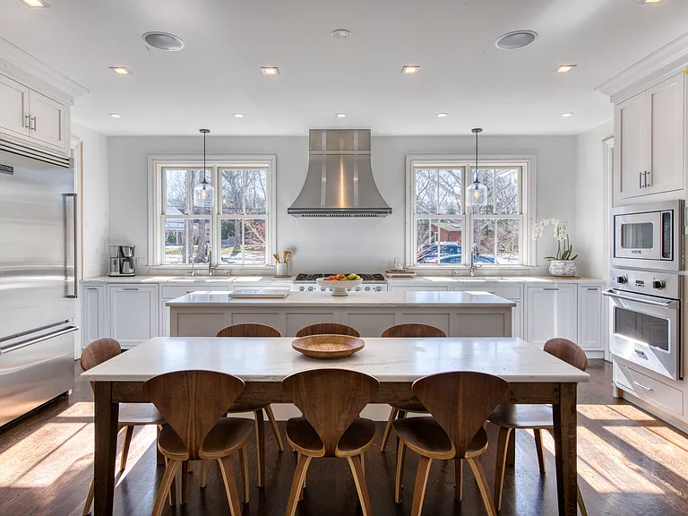 28 South Dr — Photo 11