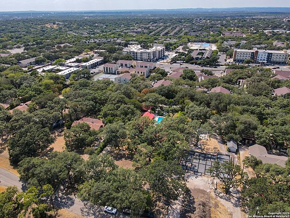3rd image of 7107 W BEVERLY MAE DR