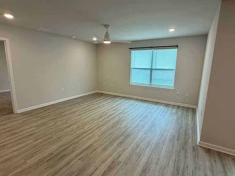 250 Boggy Creek Way — Photo 22