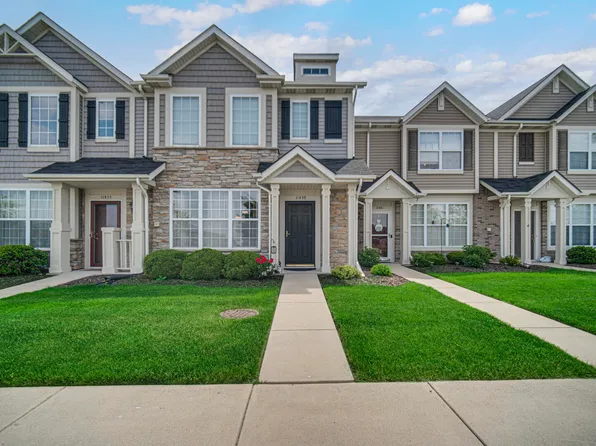 11439 Vermont Pl, Crown Point, IN 46307