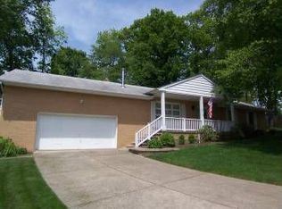 4518 Country Club Ln, Stow, OH 44224