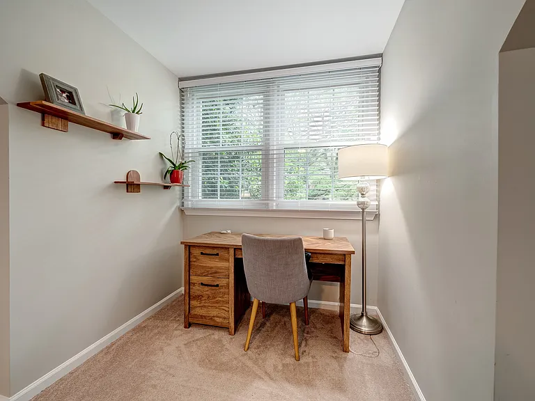 1219 Rowland Dr — Photo 29