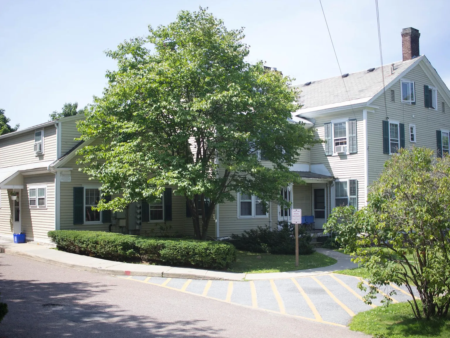 4 bed, $4,800 — Photo 4