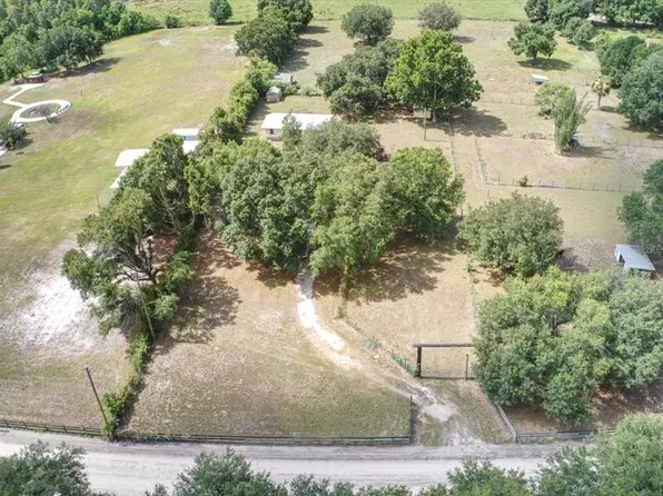 33608 Mandrake Rd, Zephyrhills, FL 33543