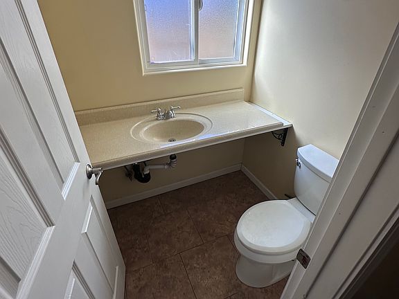 2nd image of 307 Wilber Pl #1/2