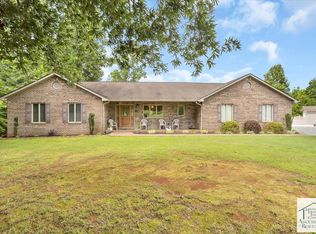 2305 Skyview Trl, Martinsville, VA 24112