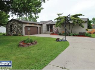 2930 Greenbrier Rd, Green Bay, WI 54311