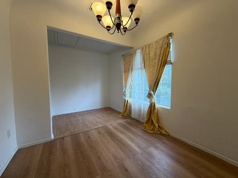 122 E Linda Vista Ave — Photo 7