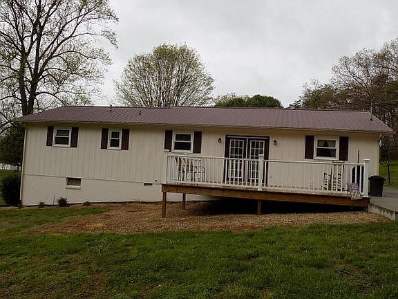 5th image of 250 Cedar Crest Cir