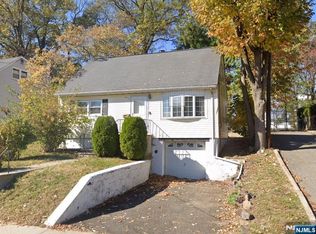 757 Florence Pl, Cliffside Park, NJ 07010