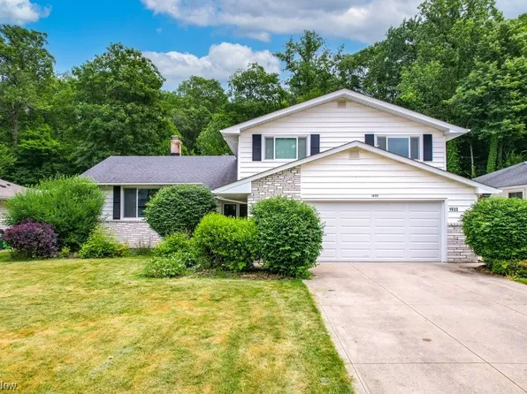 1633 Windsor Dr, Mayfield Heights, OH 44124