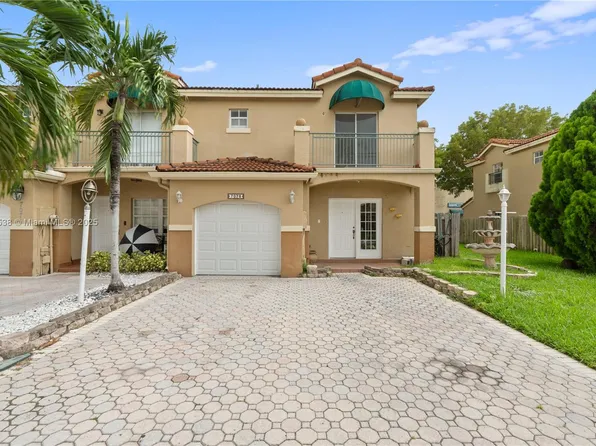 7073 SW 158th Ct, Miami, FL 33193