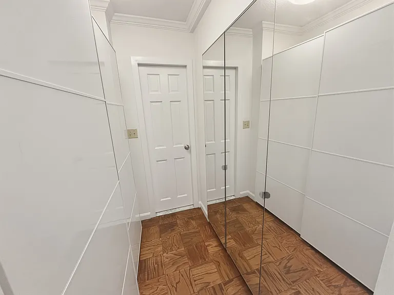 9 Hawthorne Pl #10G — Photo 11