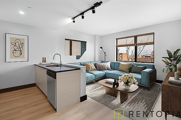 2nd image of 88 Linden Blvd APT 3I
