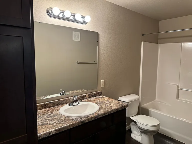 Aspen Trail Apartments — Photo 70