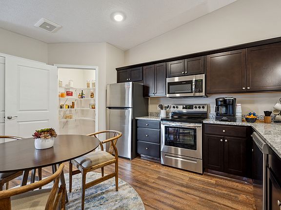 5th image of 6598 Finch Ln #6531F