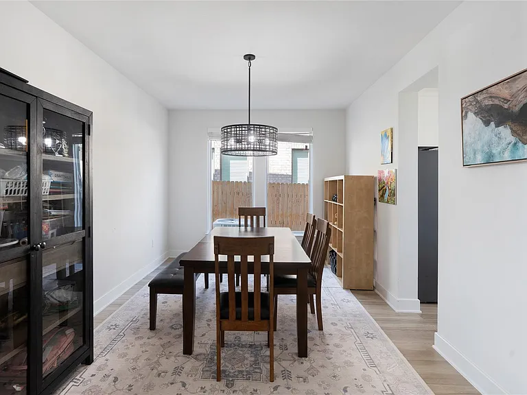 424 Hollister Dr — Photo 23