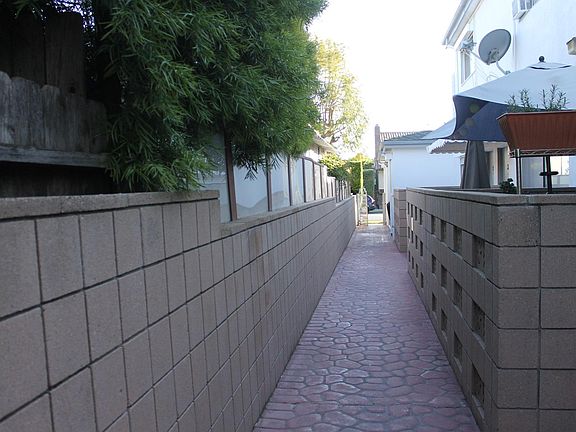 2nd image of 1139 16th St