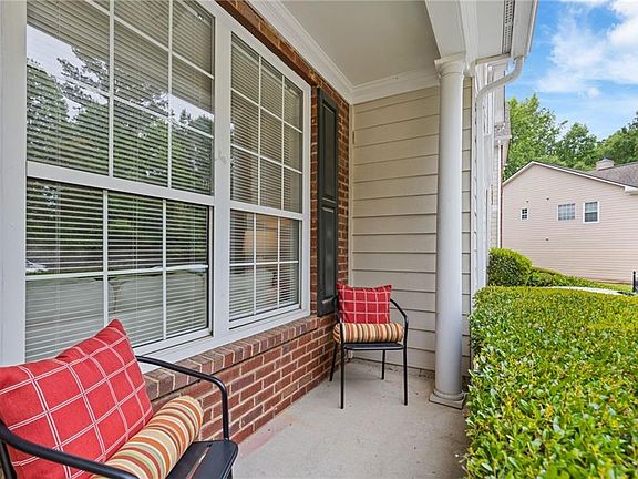 4th image of 1607 Jackson Trace Ct NW