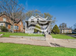 1421 NE Madison Ave, Peoria, IL 61603