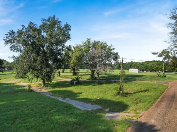 440 County Road 2236, Daingerfield, TX 75638
