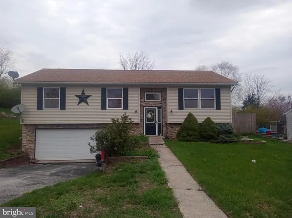 923 Oak Dr, Pottstown, PA 19464