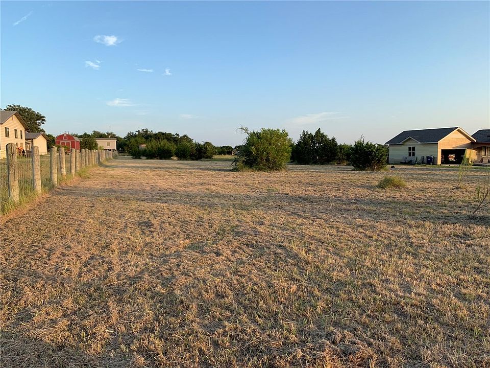 1st image of 405 Summerwood Dr