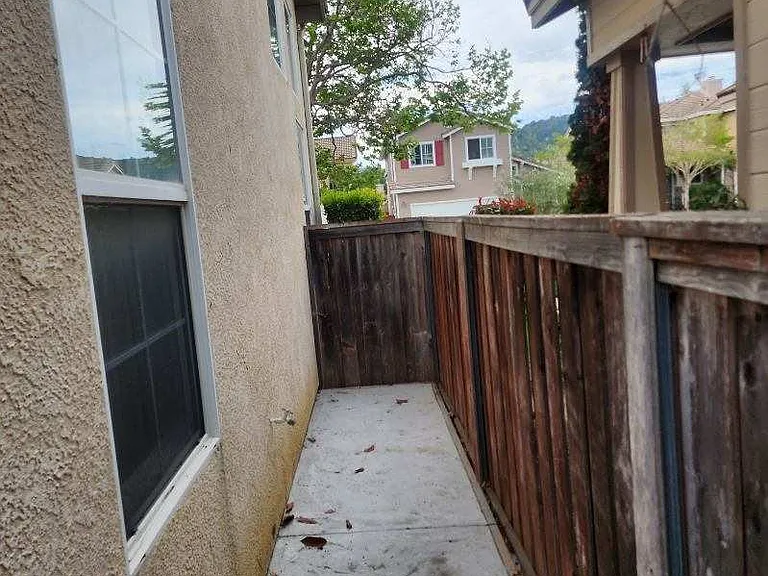 2386 Taos Ave — Photo 27