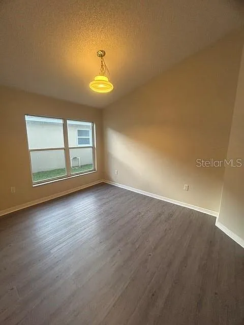 3 bed, 2.0 bath, 1414 sqft, $2,150 — Photo 4
