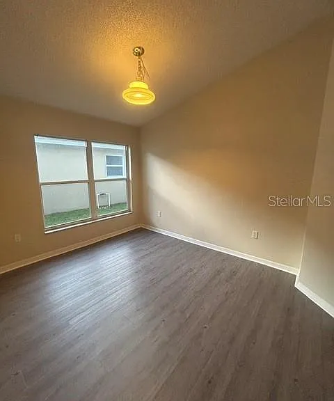 816 Shell Ln — Photo 4