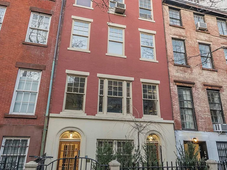 115 W 11th St #1 — Photo 9