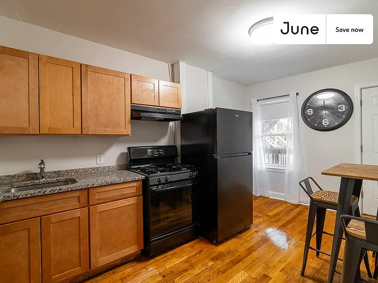 184 Walnut Ave — Photo 5