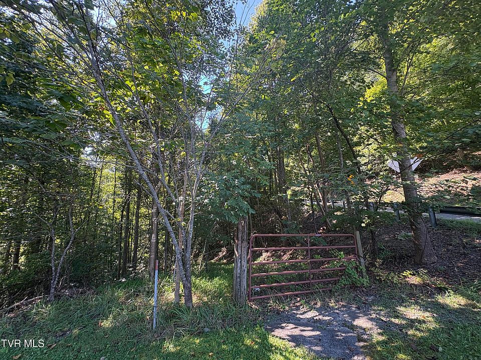 1st image of 4032 The Lake Rd