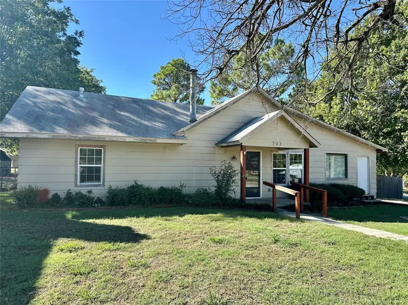 703 E Wynnewood Ave, Sulphur, OK 73086