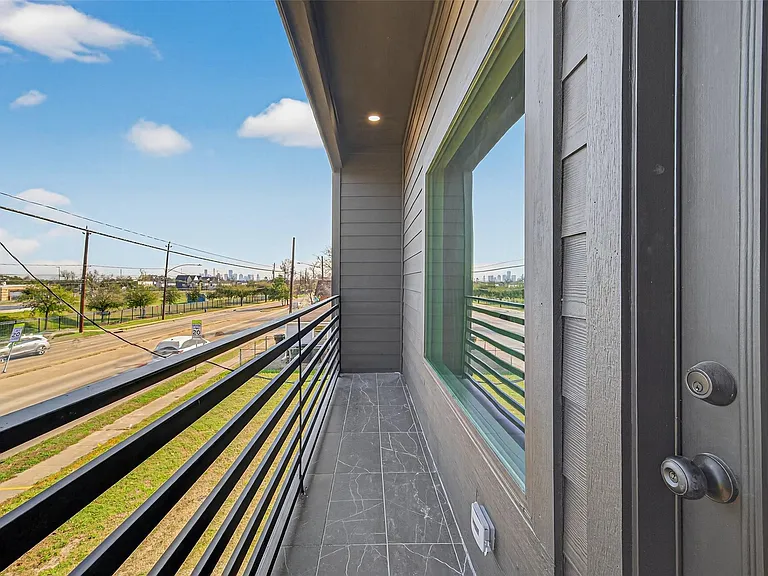4115 Yale St — Photo 24