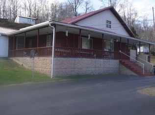 8005 Ivydale Rd, Clay, WV 25043