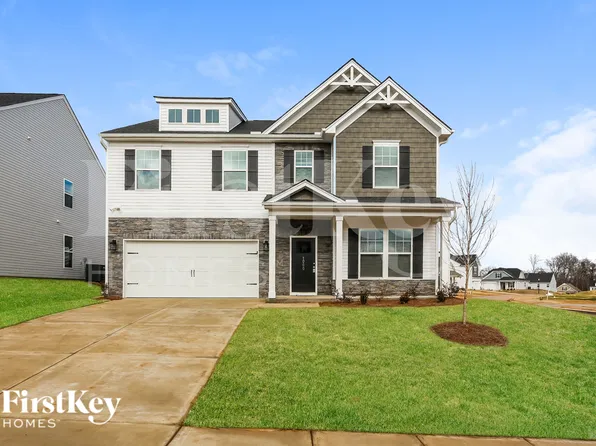 1000 Mission Hill Ln, Greenville, SC 29605