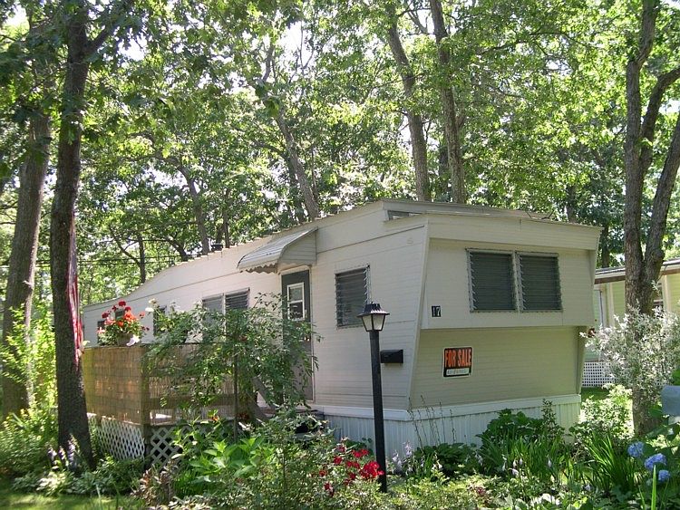 1st image of 620 Montauk Hwy Trailer 15