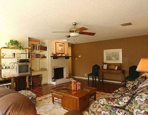 3rd image of 4535 BRIARGROVE DR