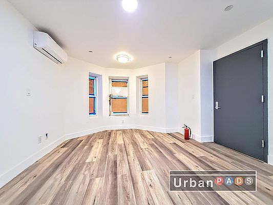 3rd image of 885 Sterling Pl #1F