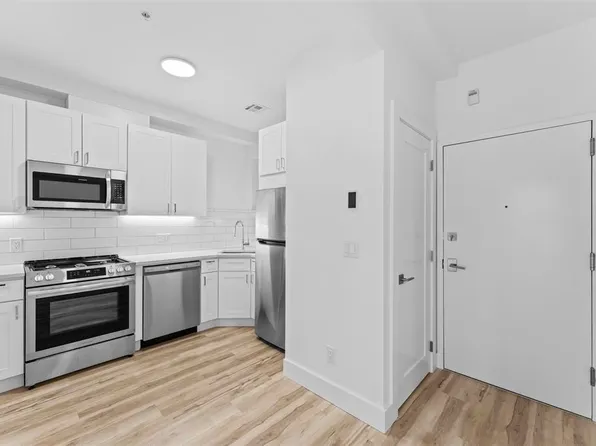 2505 Central Avenue image 5 of 11