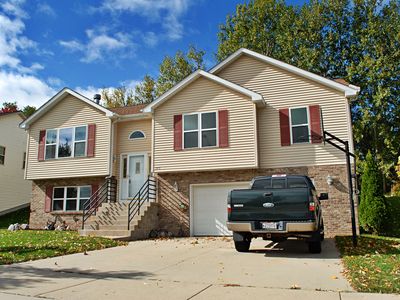1410 Walsh Acres Dr, West Bend, WI, 53095
