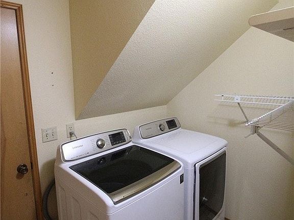 3rd image of 4329 209th Ave NE