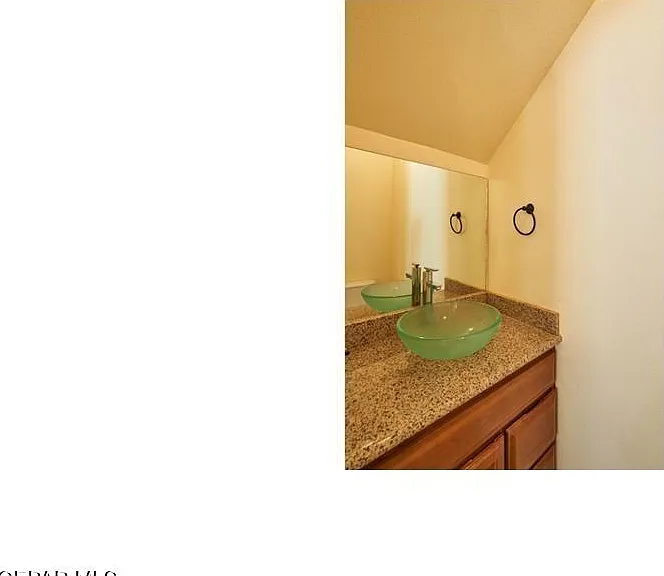 5817 Lawndale Dr #4 — Photo 23