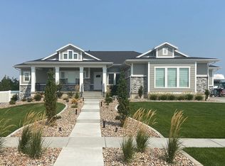 3222 W 1600 N, Clinton, UT 84015