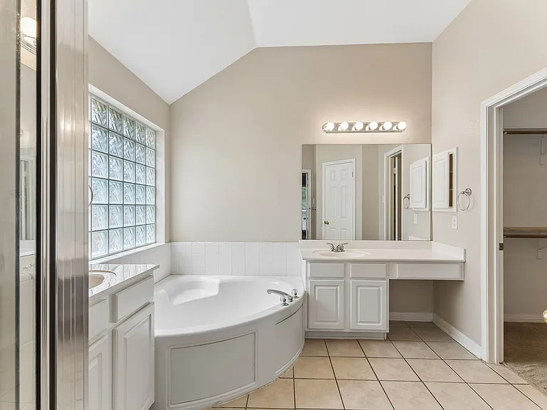 7206 W Magic Mountain Ln — Photo 17
