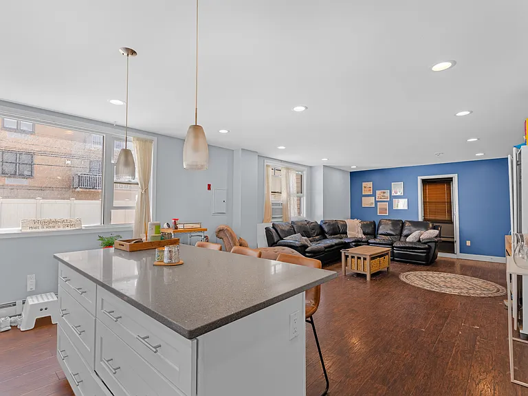 116 Riverside Blvd #1 — Photo 18