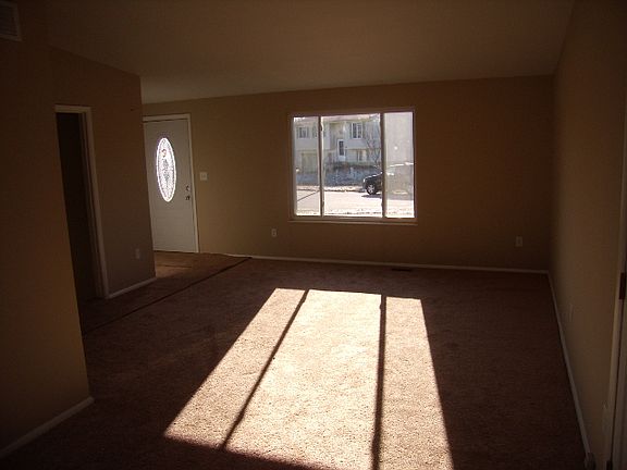 4th image of 3050 Charlotte Mill Dr.